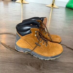 Brahma Waterproof Hiking Boots